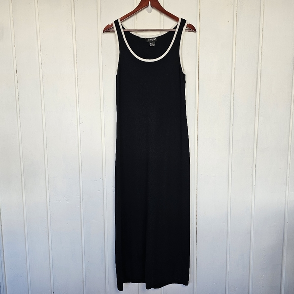 Due per Due Veste Dresses & Skirts - Due per Due Veste Knit Black White Sleeveless Scoop Neck Maxi Dress Sz Medium